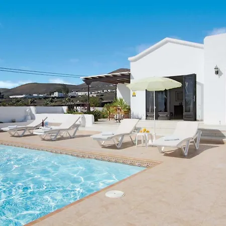 Villa La Asomada Sleeps 6 Pool Wifi La Asomada (Lanzarote)